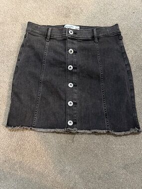 NWOT Abercrombie & Fitch Washed Black Button-Front Mini Skirt Raw Hem 13/14